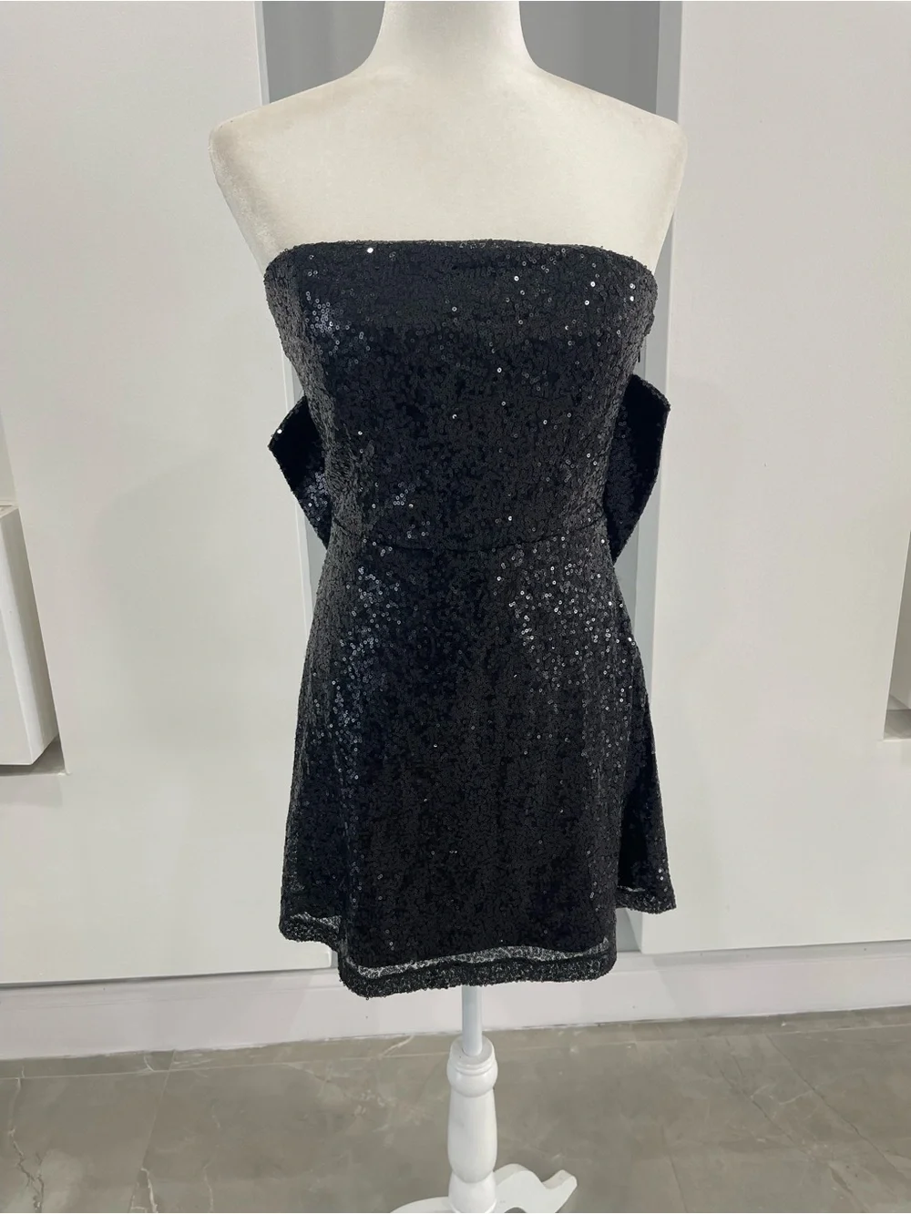 alterd state black dress NWT Altard State Long Sleeve Black Dress Size Medium V-neck Ruffled With  Tie